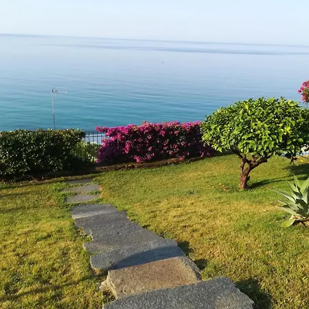 Il Villino Ai Tre Ponti Villa *