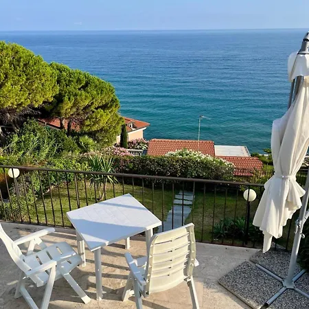 Il Villino Ai Tre Ponti Sanremo