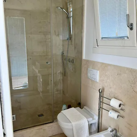 Il Villino Ai Tre Ponti * San Remo