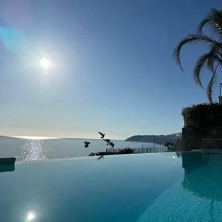 ヴィラ Il Villino Ai Tre Ponti