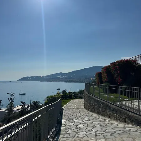 Вилла Mare E Relax - Il Villino Ai Tre Ponti - Monolocale Санремо