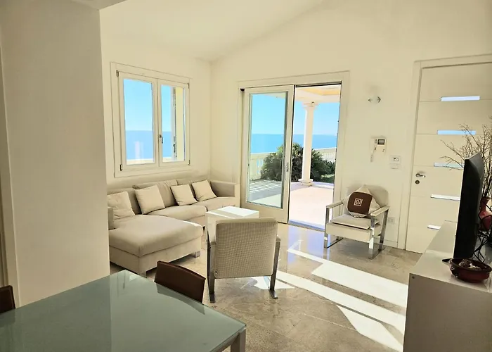 Mare E Relax - Il Villino E La Ai Tre Ponti Villa *